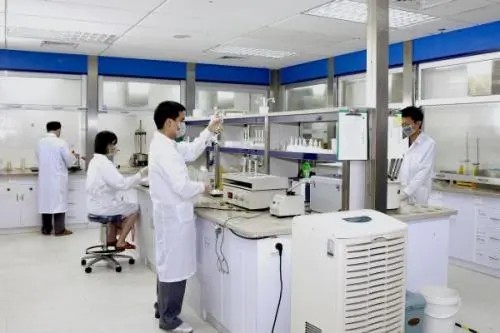 洗瓶機是如何幫助實驗室降低成本的？