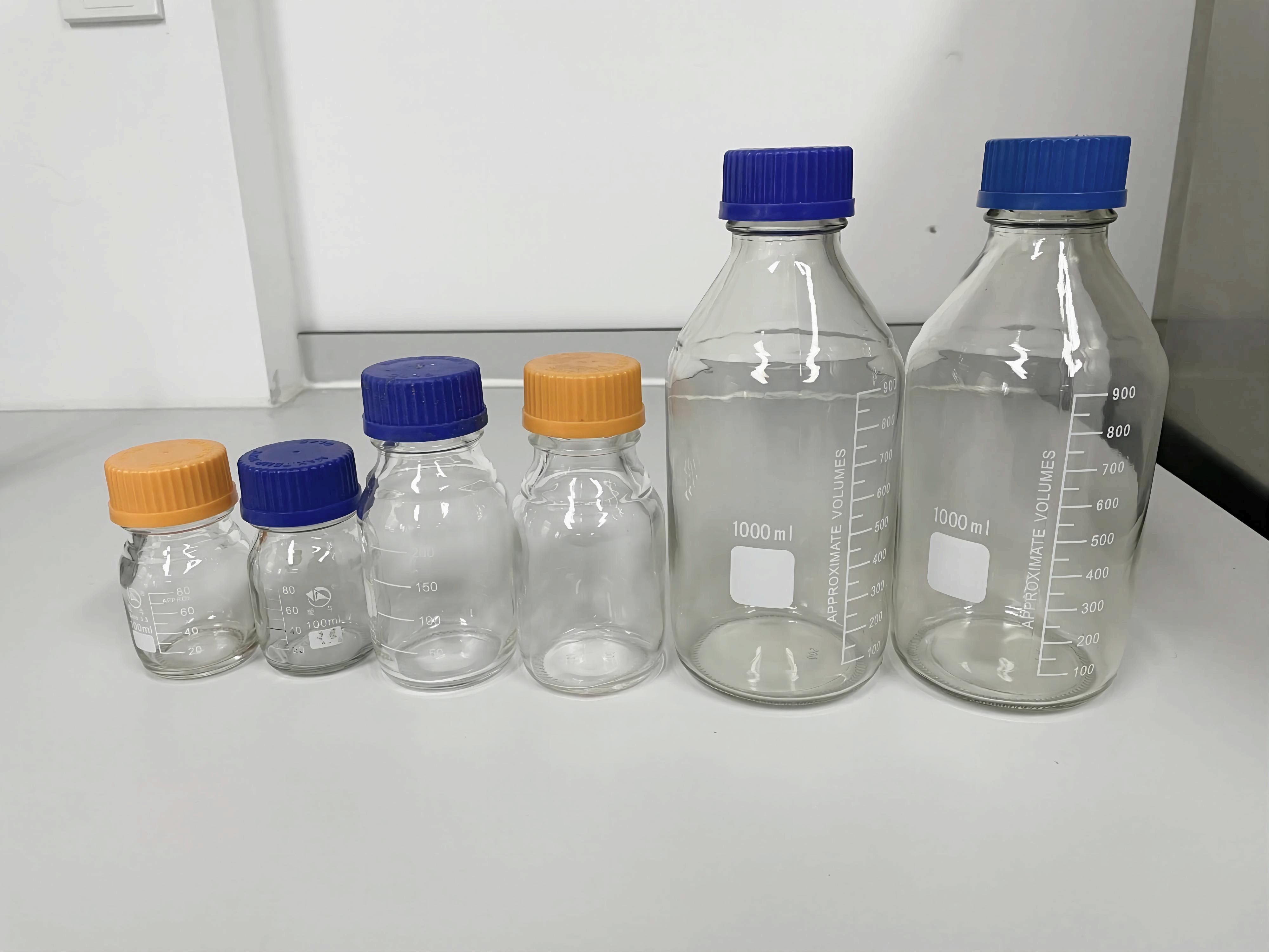 喜瓶者洗瓶機是如何清洗藍(lán)蓋瓶的？